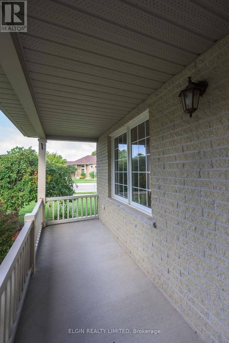 40 Schreyer Drive — photo 11 of 29