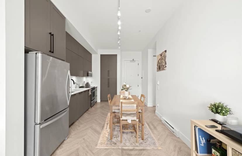 13933 105 BOULEVARD, Surrey, photo 2