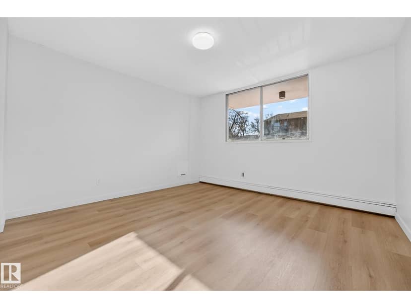 #207 11007 83 AV NW — photo 17 of 26