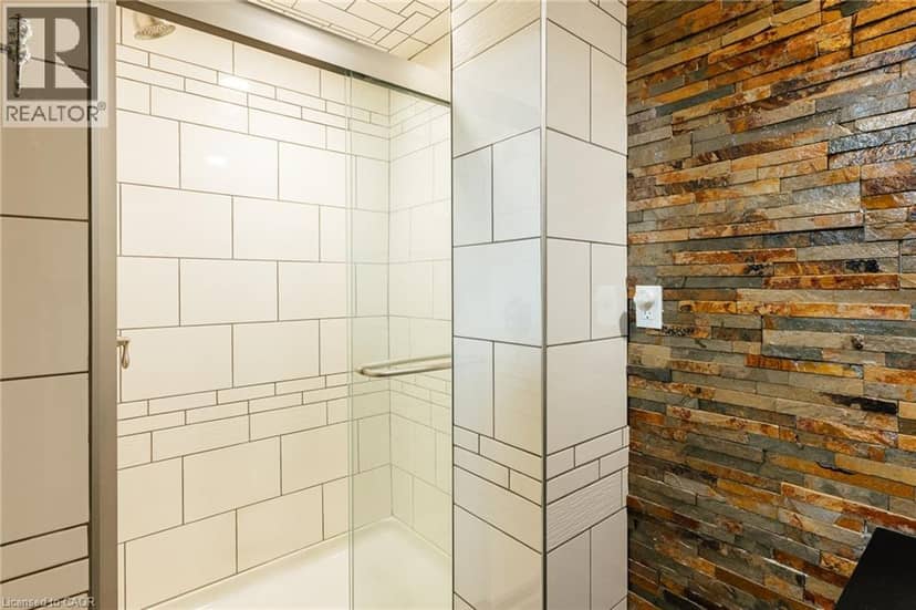 229 WINFIELD Avenue — photo 26 of 31