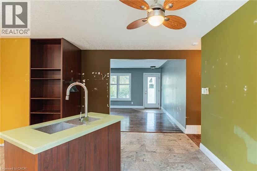229 WINFIELD Avenue — photo 12 of 31