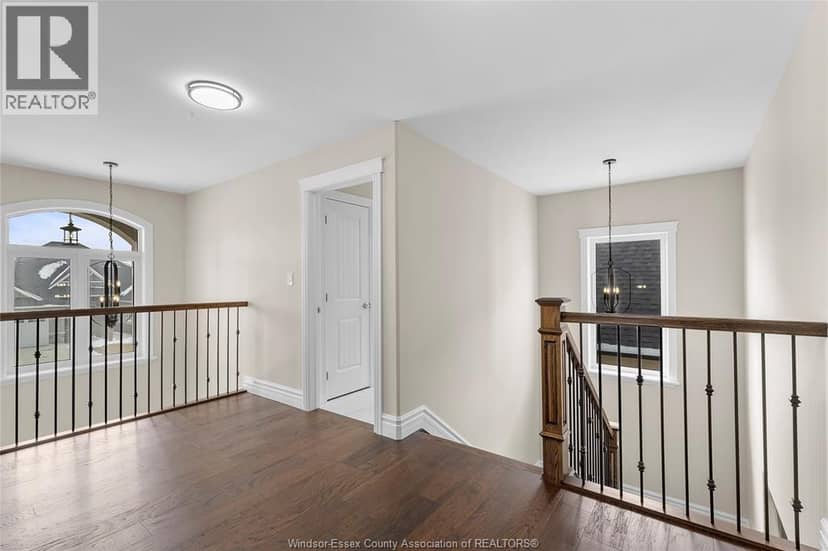 71 Redwood — photo 16 of 27