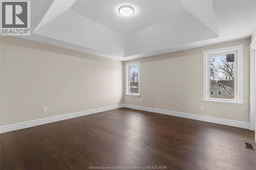 71 Redwood — photo 17 of 27
