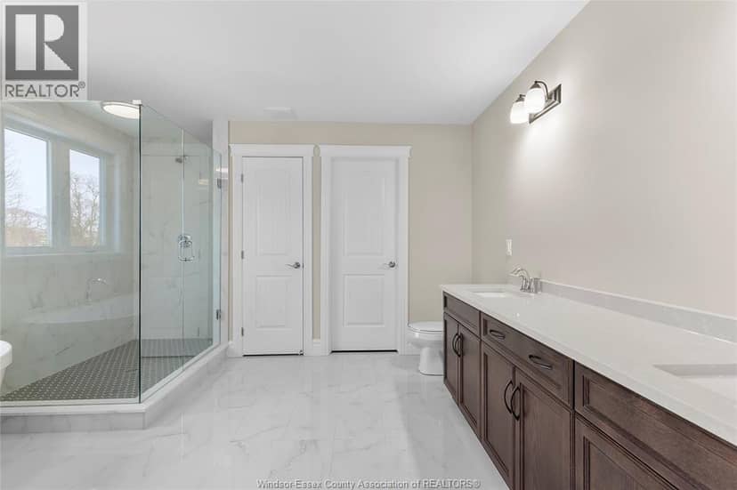 71 Redwood — photo 19 of 27