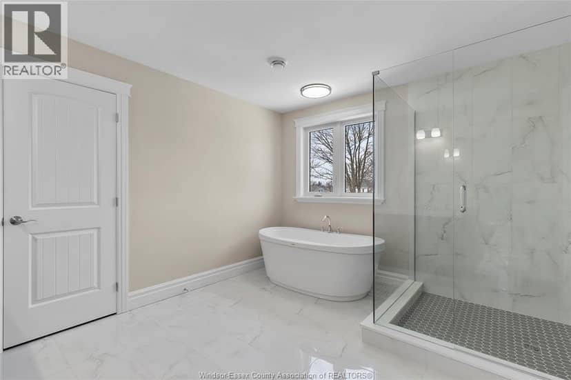71 Redwood — photo 21 of 27
