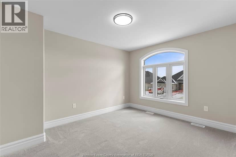 71 Redwood — photo 22 of 27