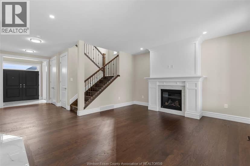 71 Redwood — photo 5 of 27