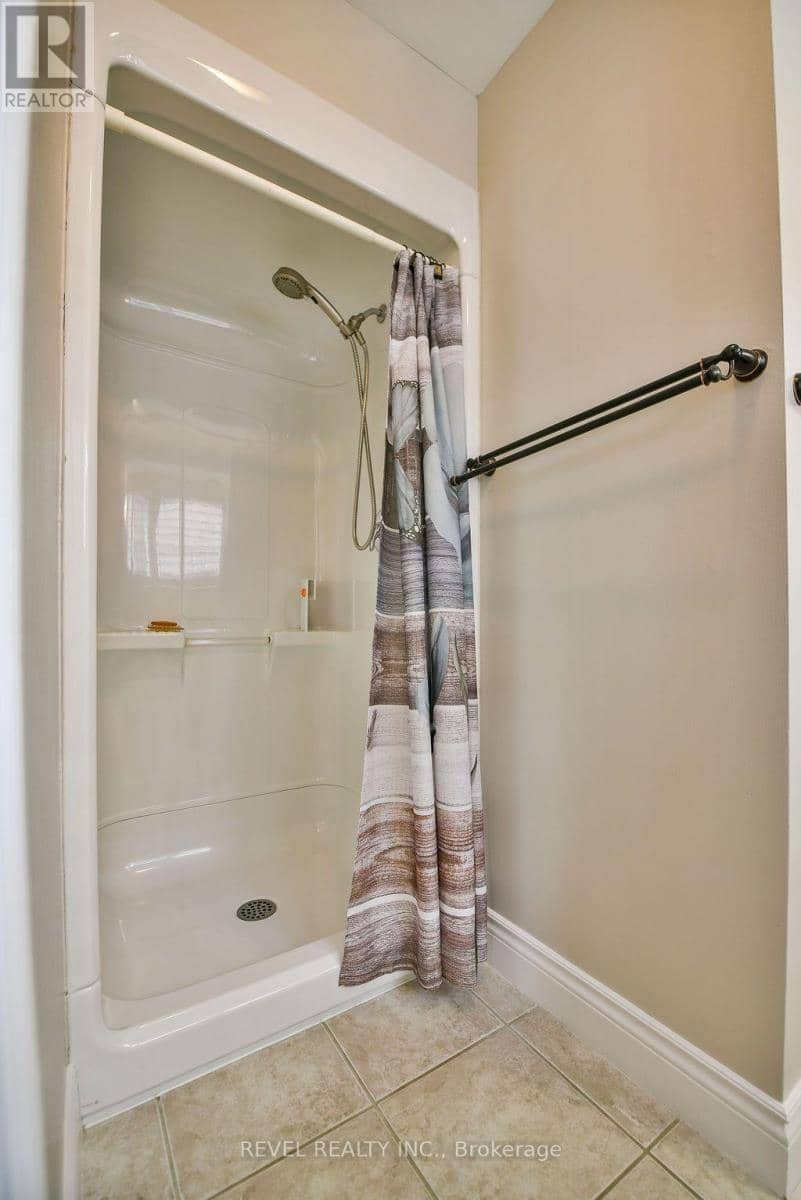 604 Hart Street — photo 11 of 40