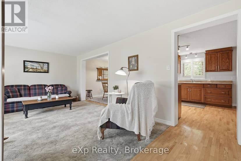 313 Bruce 15 Road — photo 6 of 31