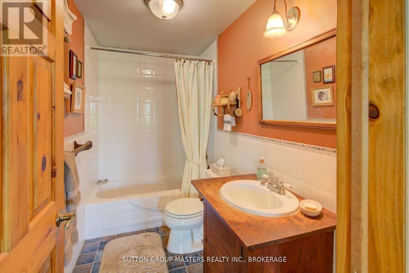 715 North Shore Road — photo 35 of 40