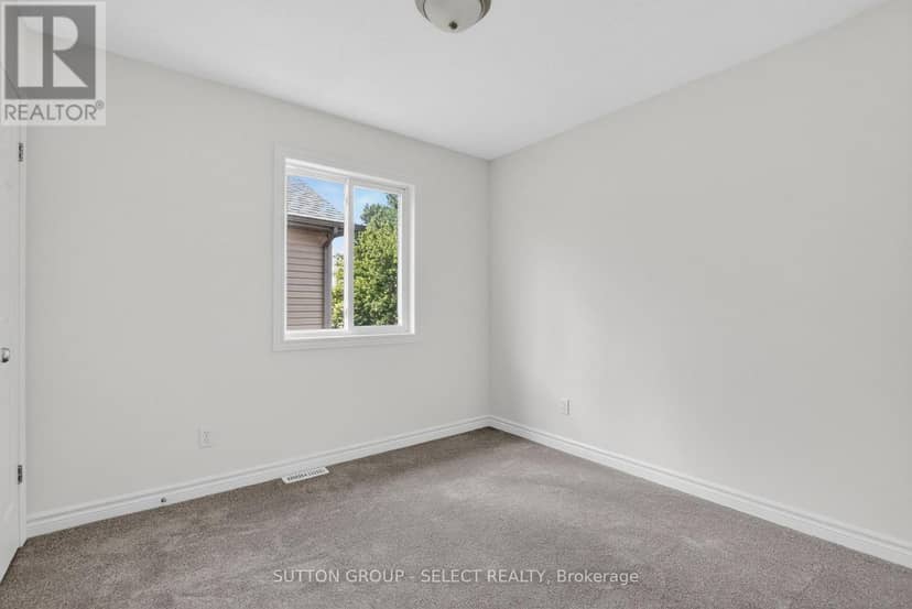 1893 Stackhouse Crescent — photo 21 of 36