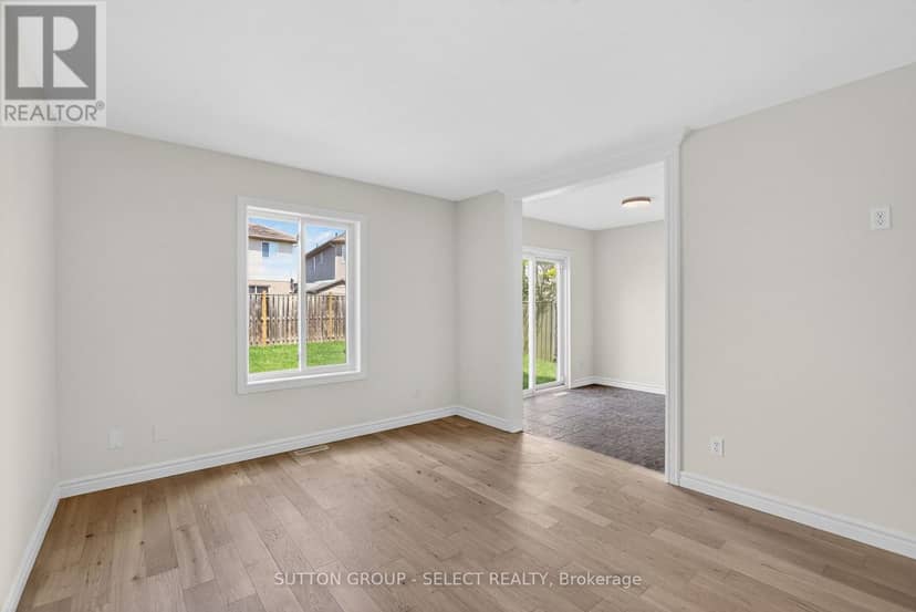 1893 Stackhouse Crescent — photo 9 of 36