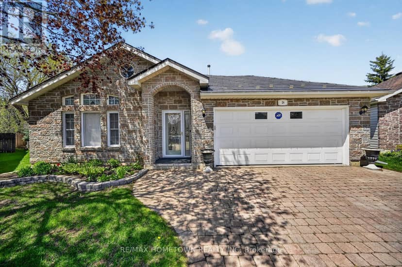 24 Regency Place — photo 3 of 39