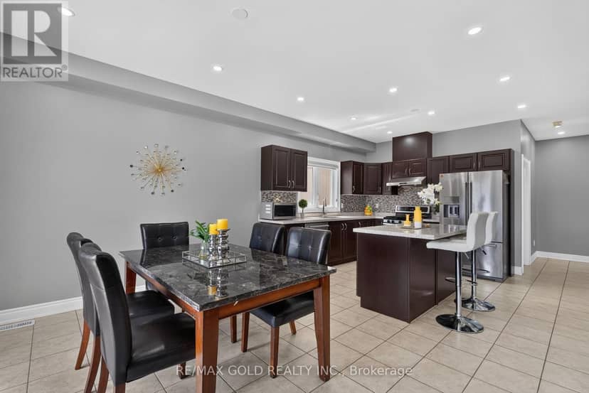 11 Jones Street — photo 8 of 39