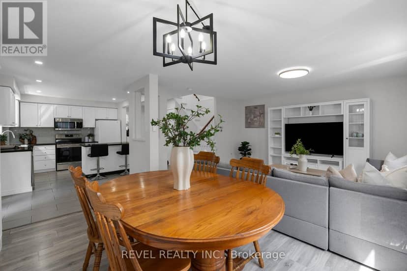 7 Penton Drive — photo 14 of 36