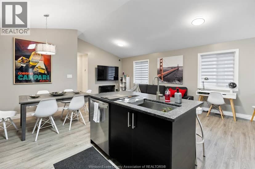 2343 Lamont Street — photo 9 of 28