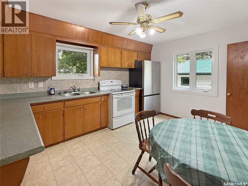 170 Brownlee AVENUE — photo 10 of 20