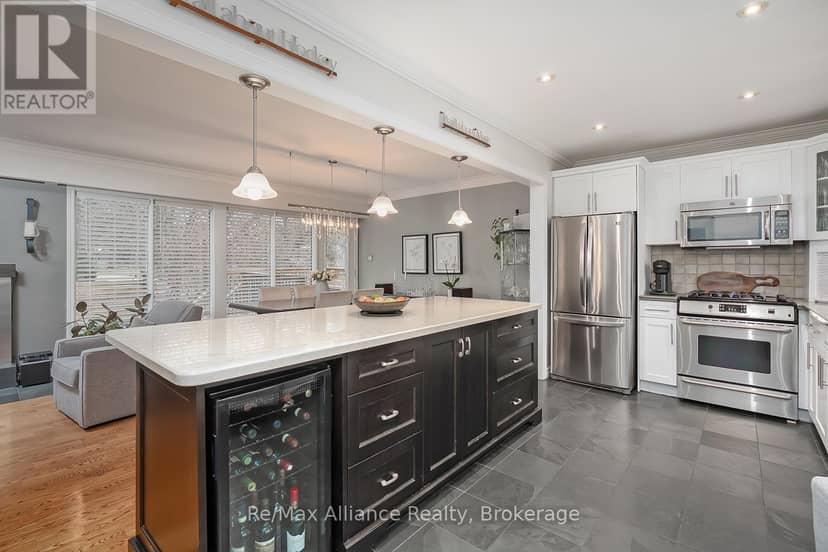 183 Westminster Drive — photo 11 of 40