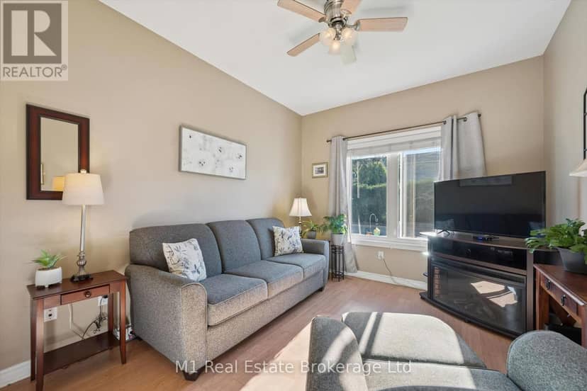 104 - 760 Woodhill Drive — photo 18 of 40