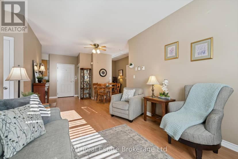 104 - 760 Woodhill Drive — photo 5 of 40
