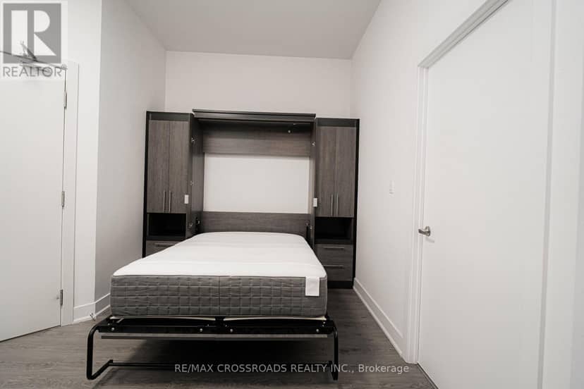 112 - 99 The Donway Way W — photo 25 of 40