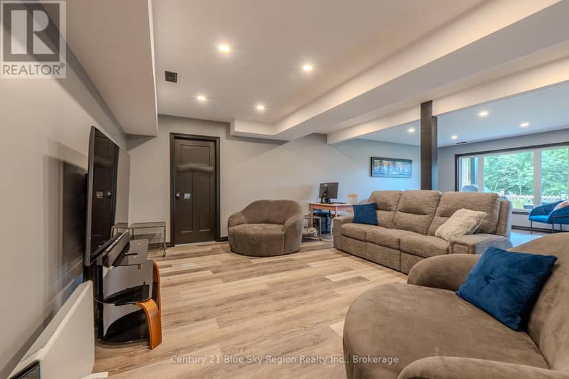 39 Tupper Drive — photo 32 of 40
