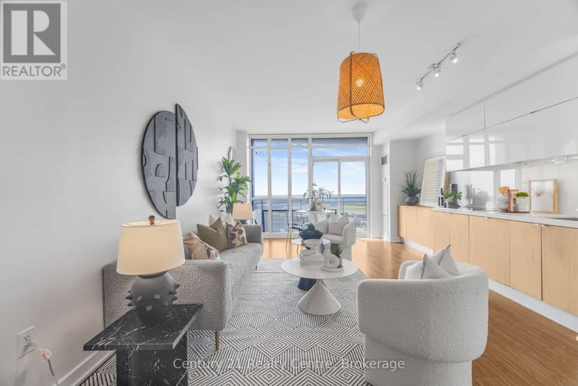 3307 - 21 Iceboat Terrace — photo 12 of 40
