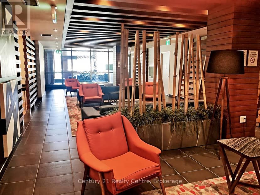 3307 - 21 Iceboat Terrace — photo 40 of 40