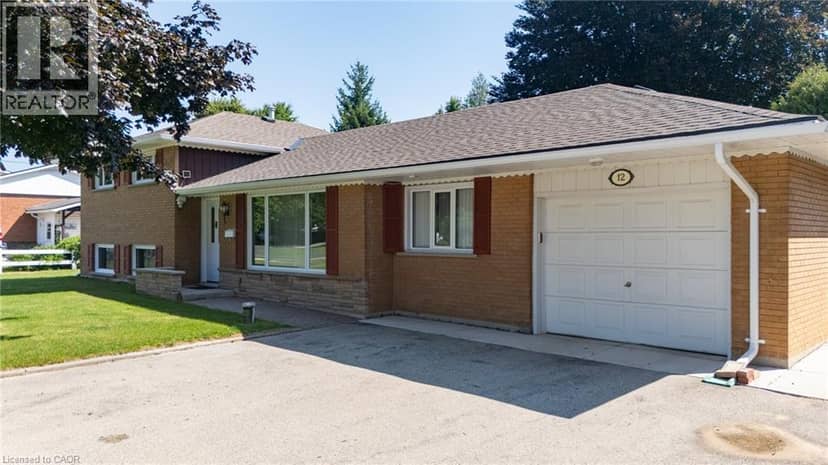 12 GLENDALE Crescent — photo 2 of 38