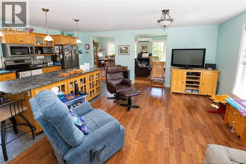 1432 Route 776 — photo 10 of 40