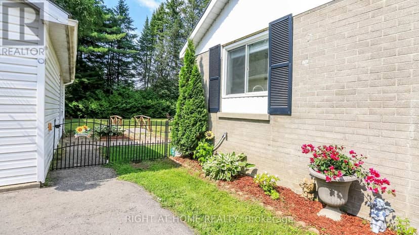 774 James Street — photo 18 of 25