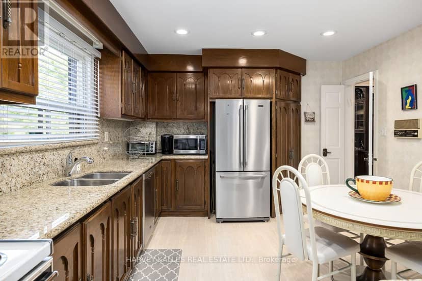 30 Coreydale Court — photo 12 of 40