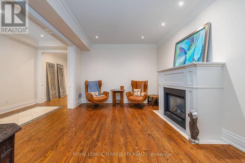 329 Walmer Road — photo 6 of 40
