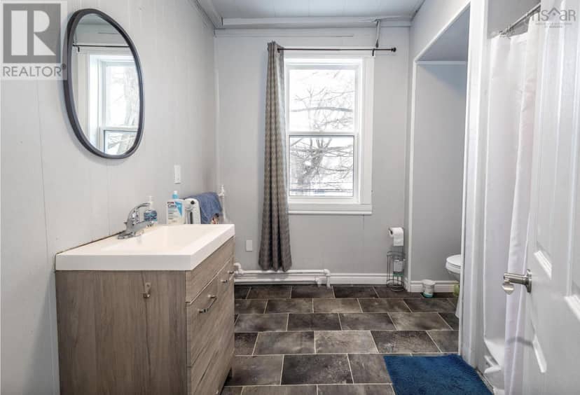 177 Dorchester Street — photo 11 of 16