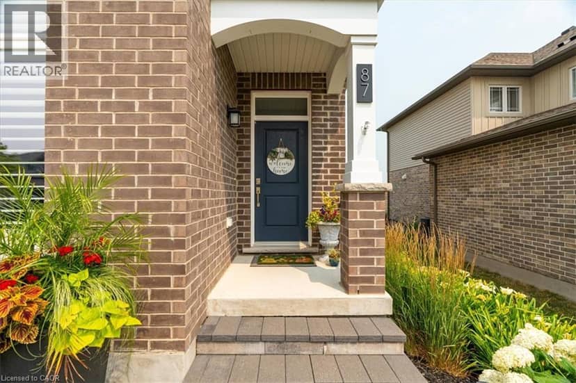 87 BOYD Boulevard — photo 2 of 40