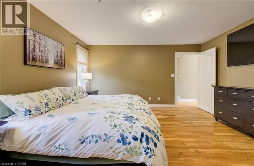 910 WALTON Avenue N — photo 22 of 40