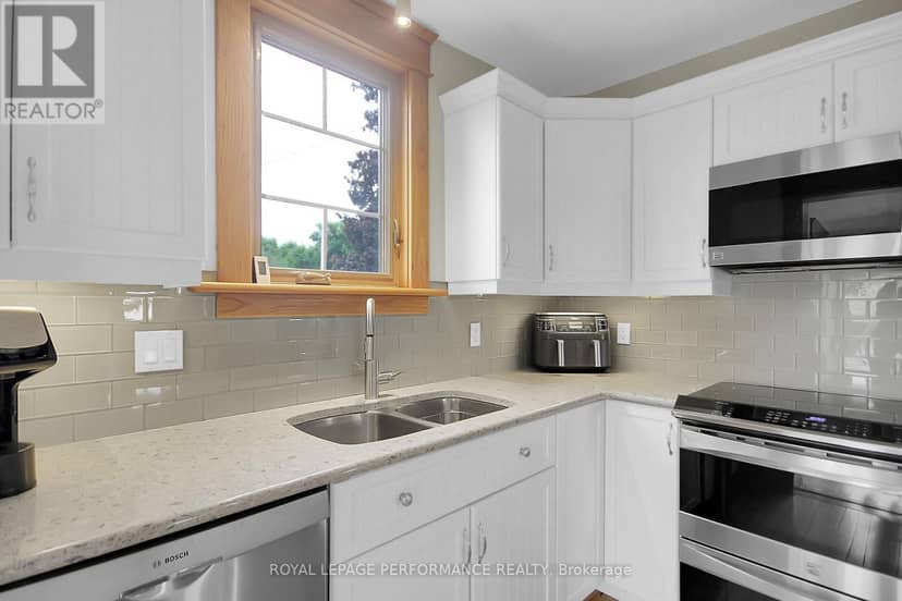 9374 Marvelville Road — photo 9 of 40