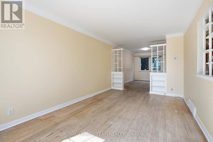 1020 Riddell Avenue S — photo 5 of 34