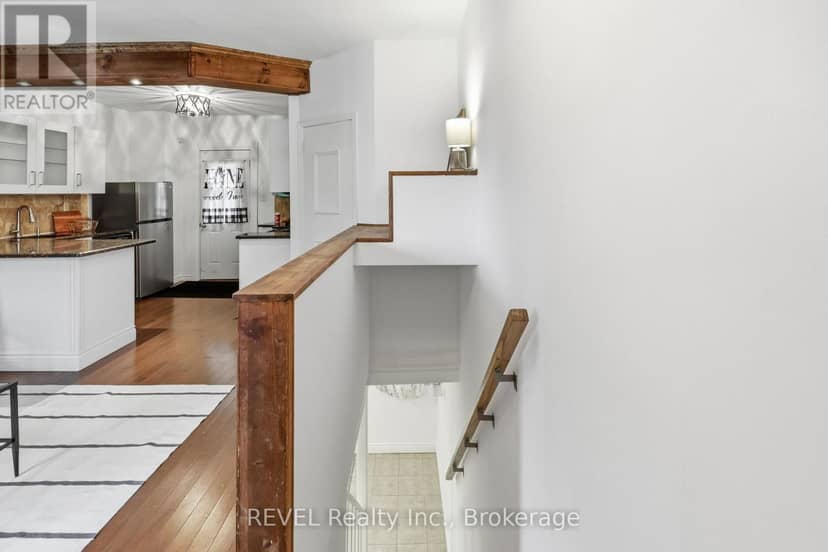128 Robert Street — photo 16 of 34