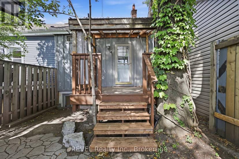 128 Robert Street — photo 29 of 34