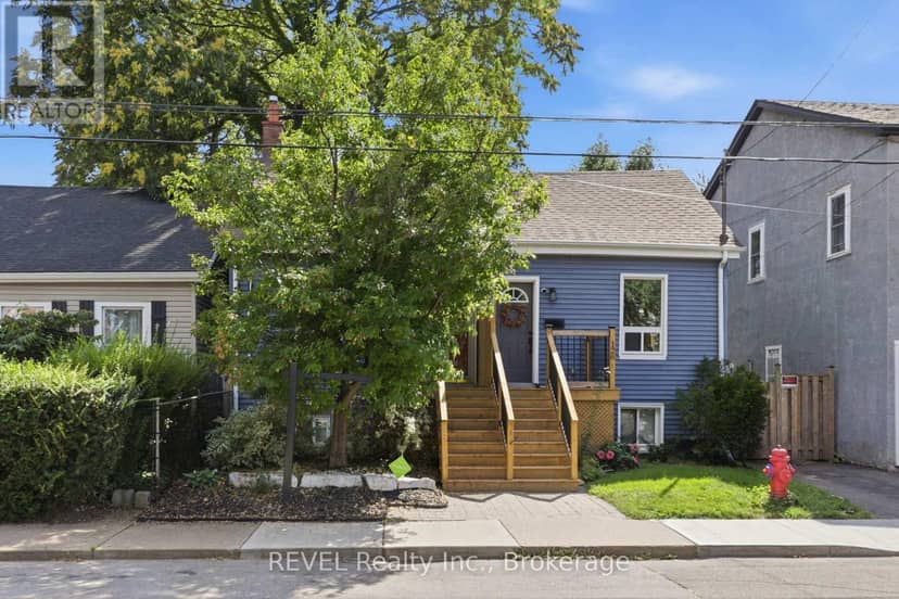 128 Robert Street — photo 4 of 34