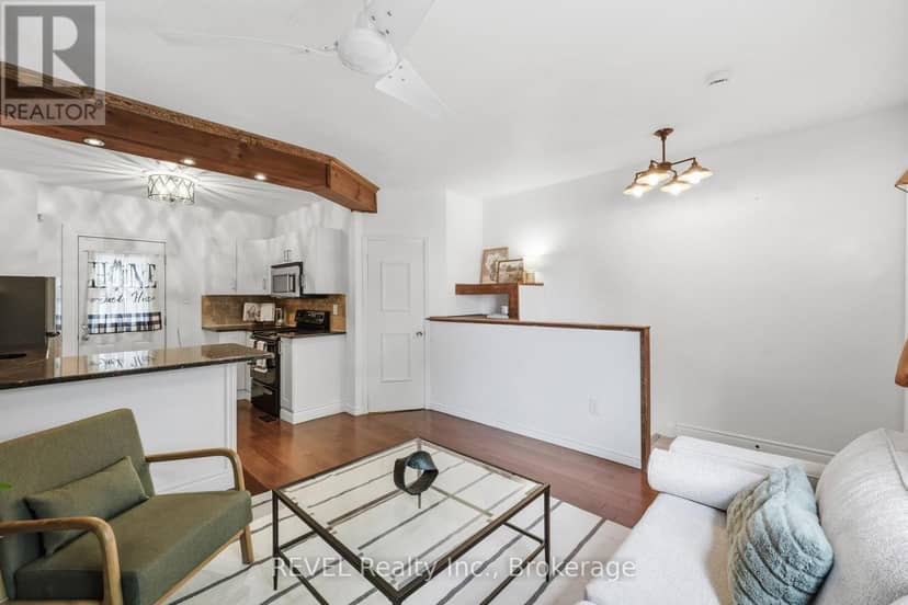 128 Robert Street — photo 8 of 34