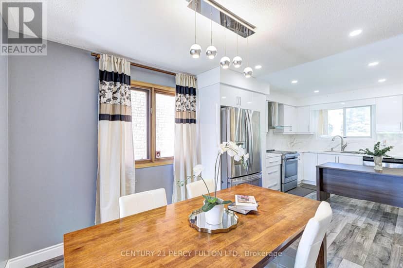 1042 Wetherby Lane — photo 10 of 40