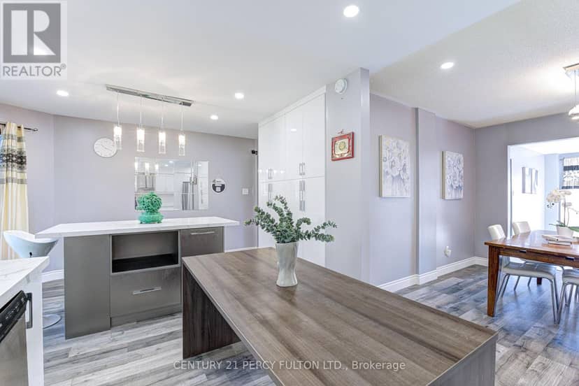 1042 Wetherby Lane — photo 15 of 40