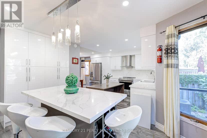 1042 Wetherby Lane — photo 19 of 40