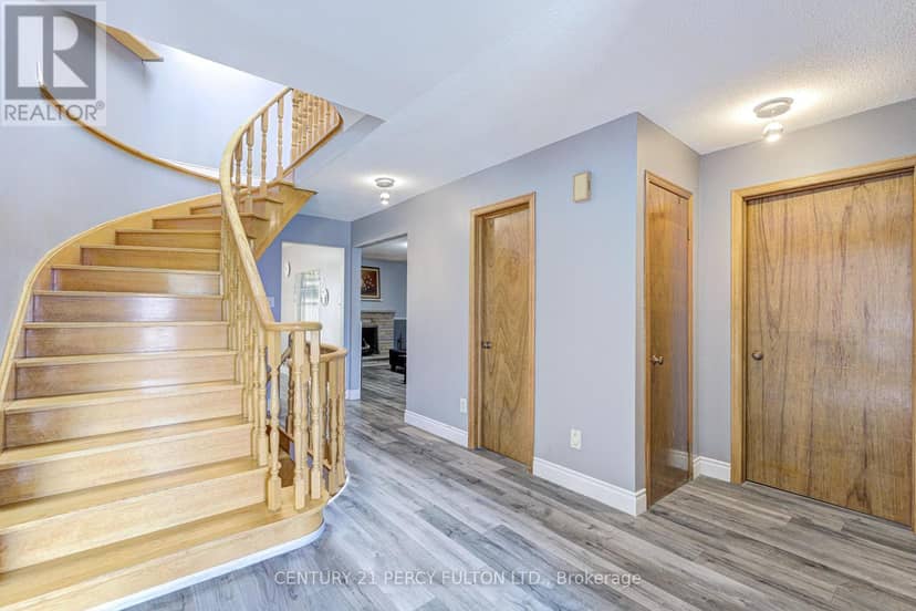 1042 Wetherby Lane — photo 2 of 40