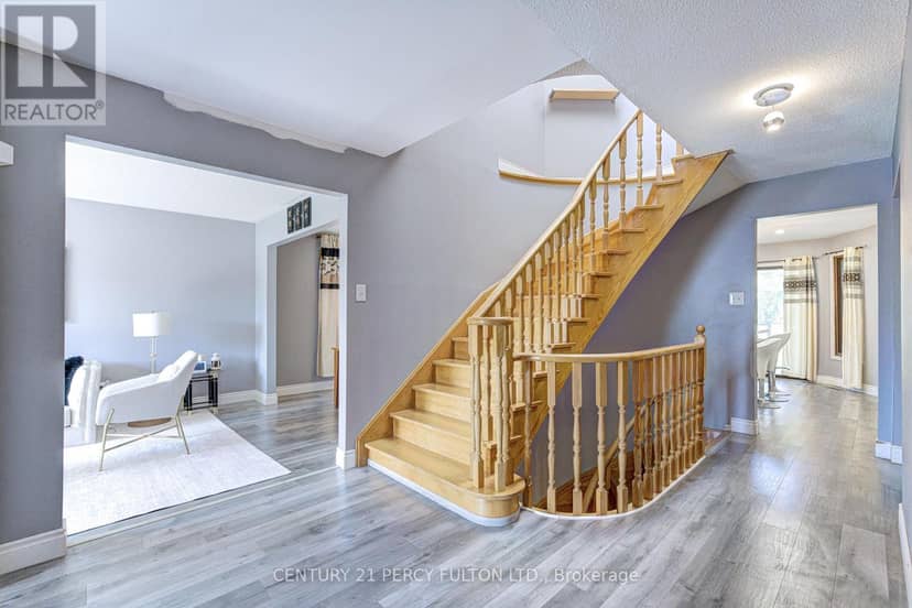 1042 Wetherby Lane — photo 23 of 40