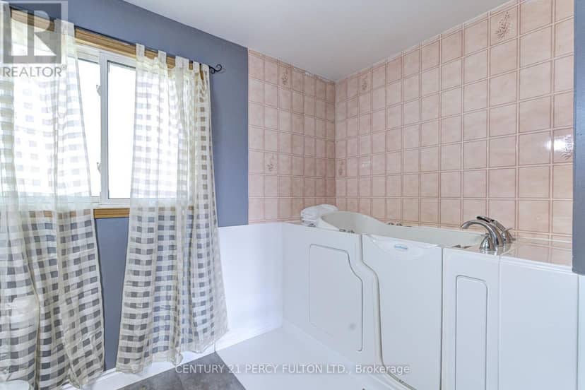 1042 Wetherby Lane — photo 27 of 40