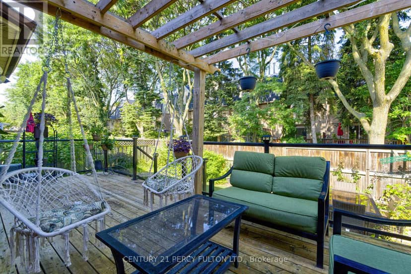 1042 Wetherby Lane — photo 39 of 40
