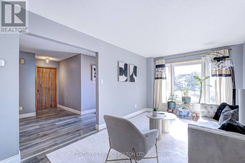 1042 Wetherby Lane — photo 7 of 40